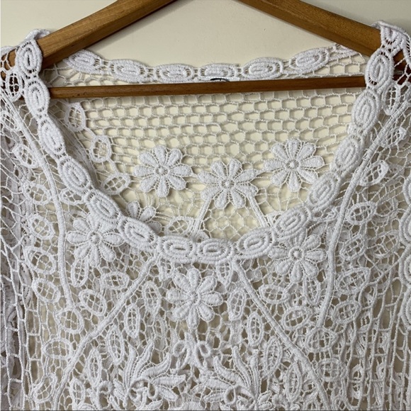 White Open Weave Floral Embroidered Scoop-neck Tunic Top Swim Coverup PTP 19.5” - Picture 4 of 9